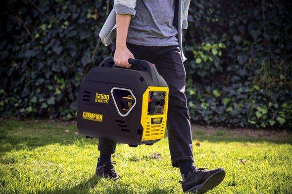 Champion  Model 200959 2000-WattUltralight Portable Dual Fuel Inverter Generator